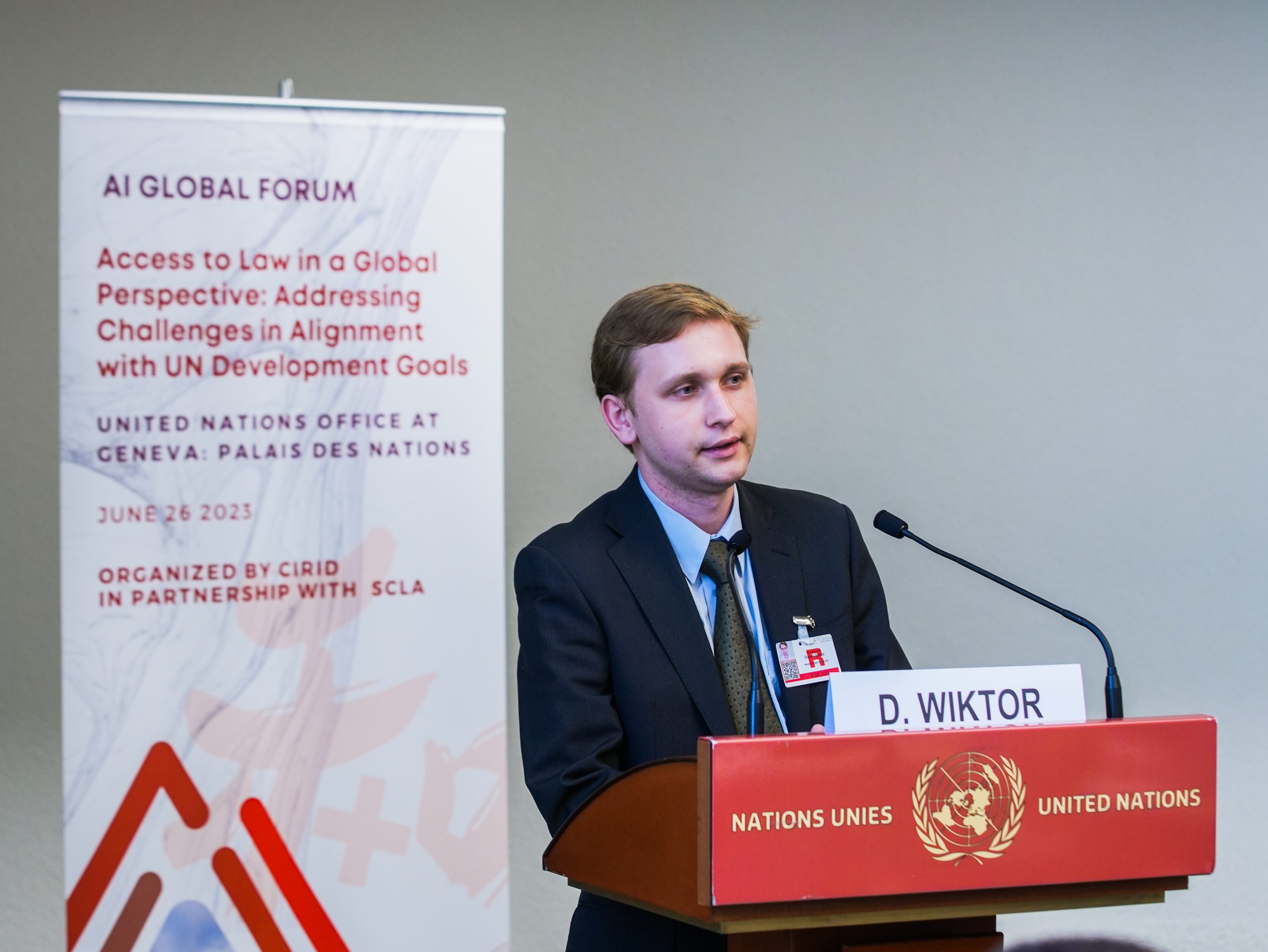 Dawid Wiktor speaks at the AI Global Forum at the United Nations