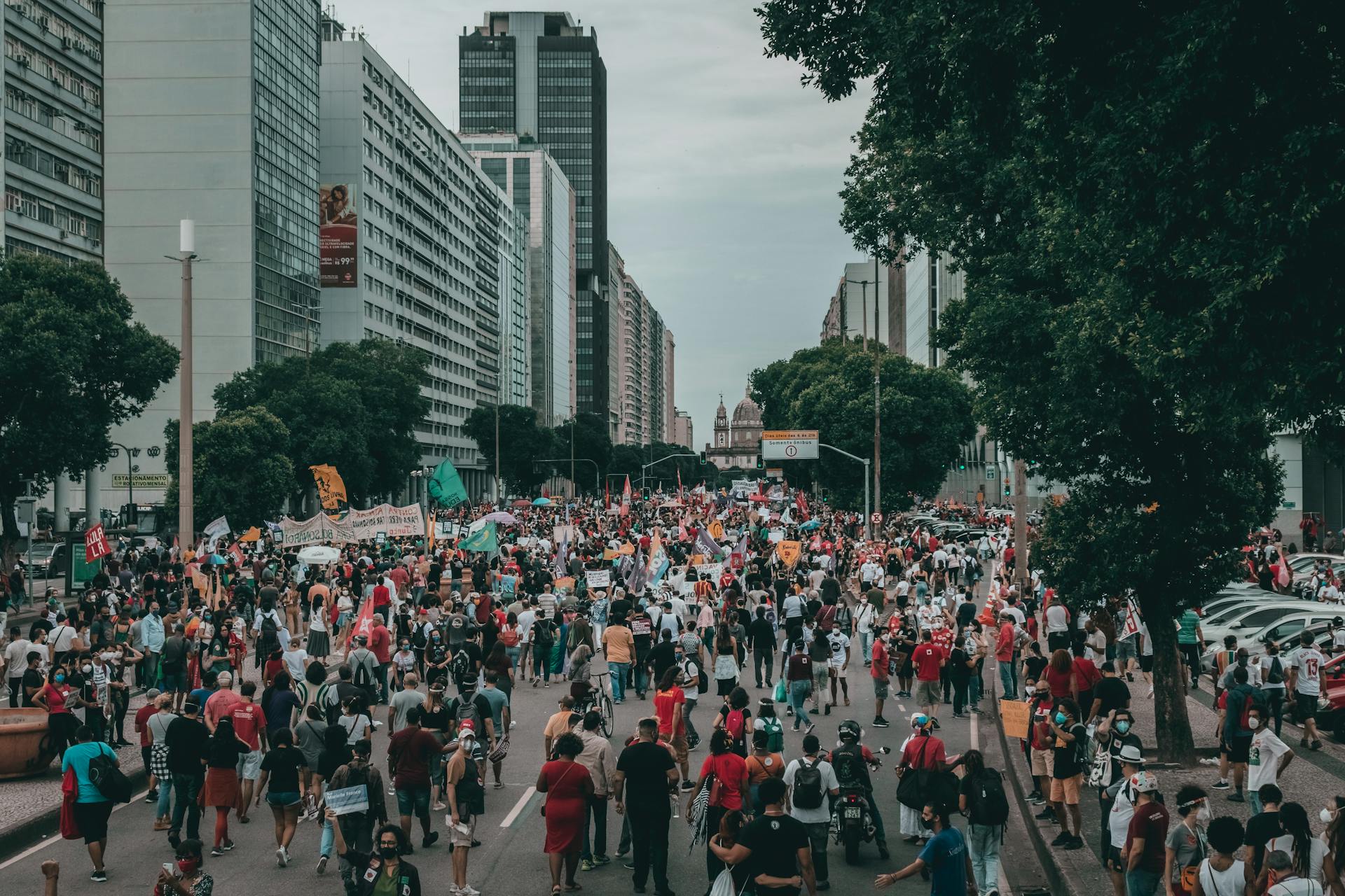 People rallying for a protest.